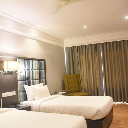Hotel Accord Premier Raigarh Zewnętrze zdjęcie