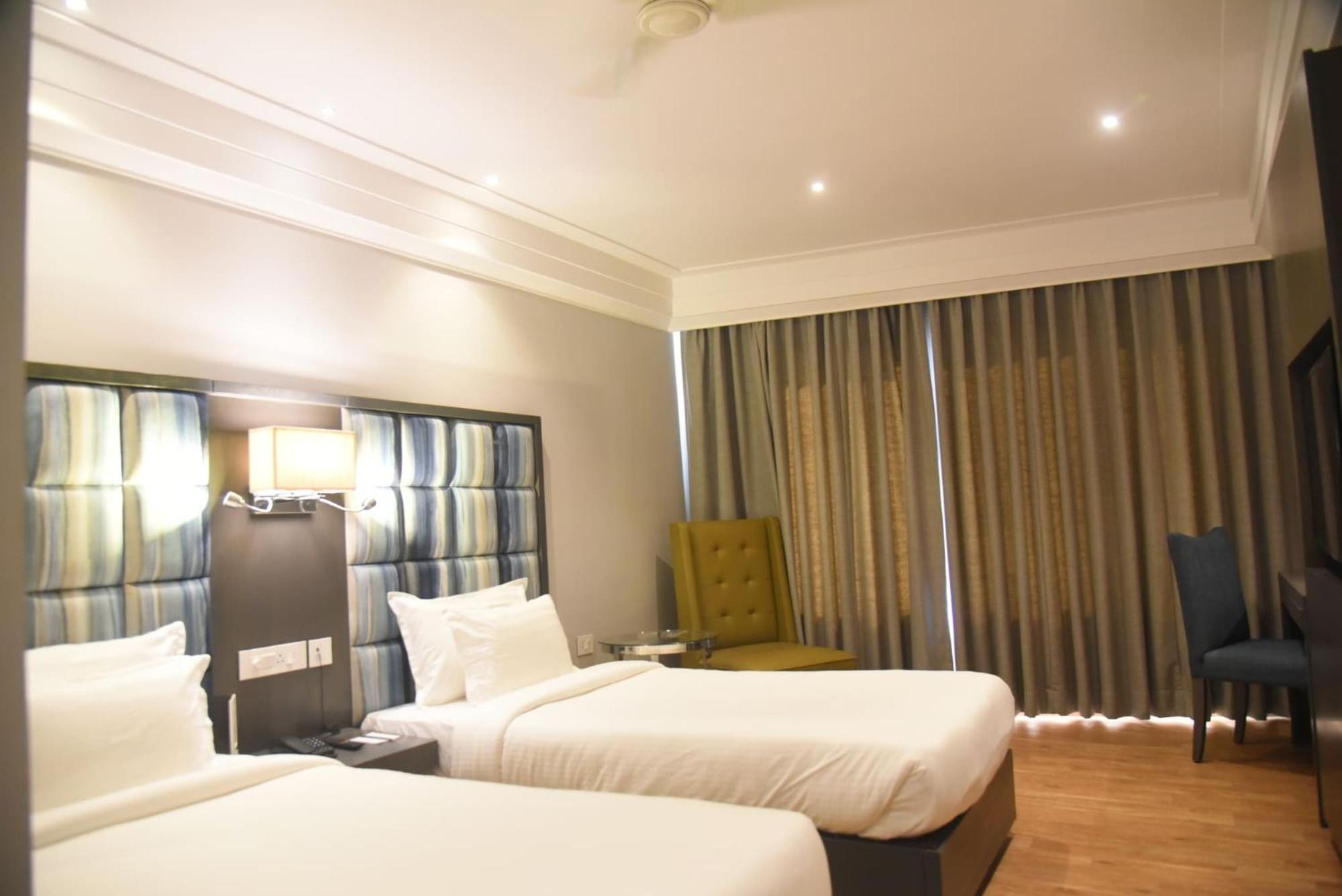 Hotel Accord Premier Raigarh Zewnętrze zdjęcie