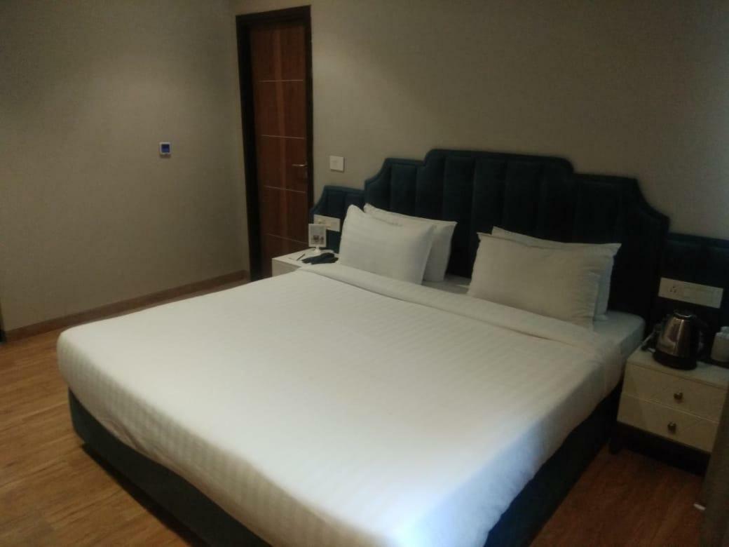 Hotel Accord Premier Raigarh Zewnętrze zdjęcie