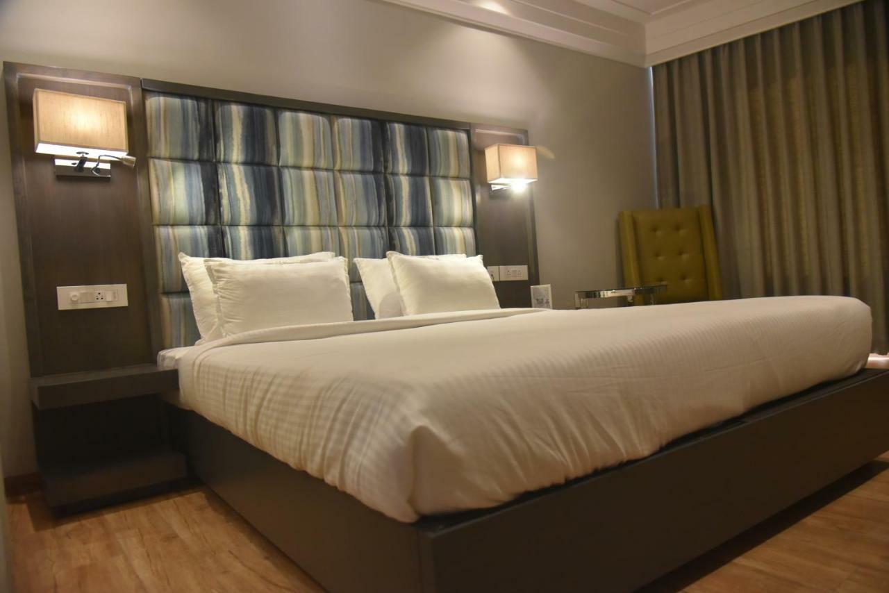 Hotel Accord Premier Raigarh Zewnętrze zdjęcie